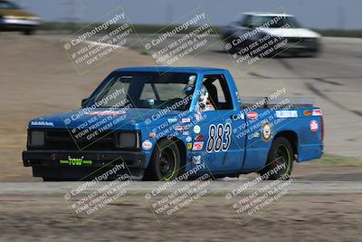 media/Sep-28-2025-24 Hours of Lemons (Sun) [[5dfe0e5f6e]]/12pm (Outside Grapevine)/